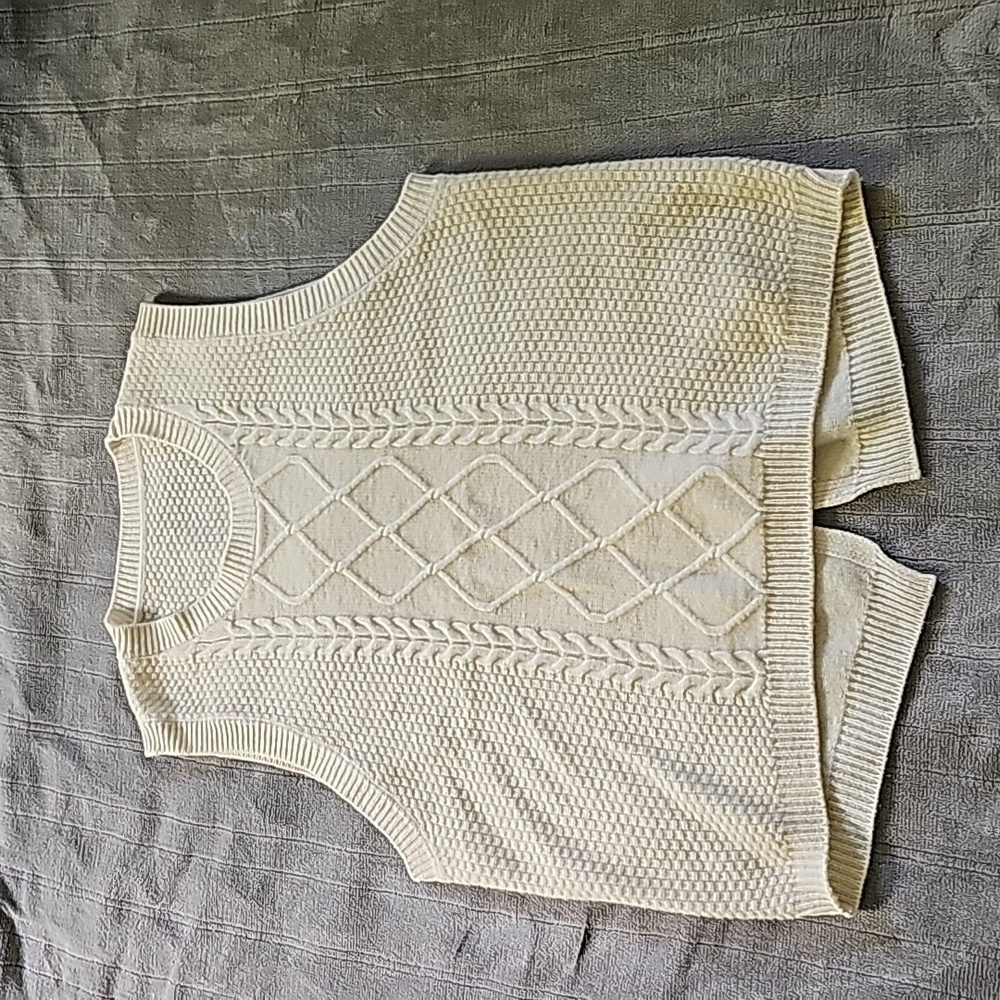 Sweater vest